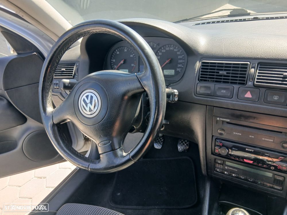VW Golf 1.9 TDi Highline - 16