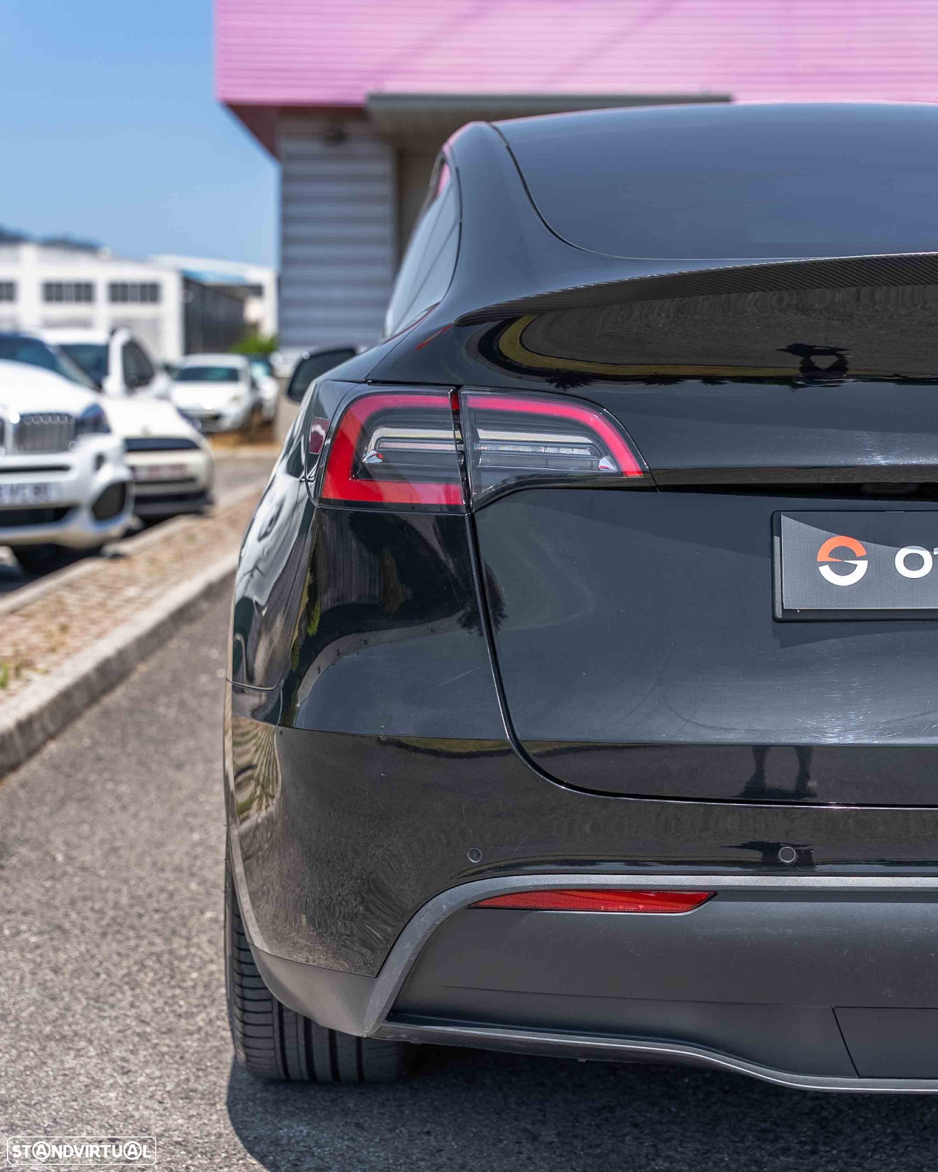 Tesla Model Y Performance Dual Motor AWD - 8