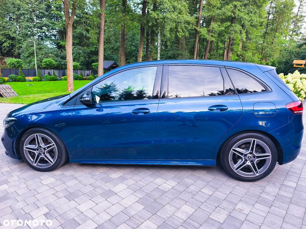 Mercedes-Benz Klasa B 220 d AMG Line 8G-DCT - 2