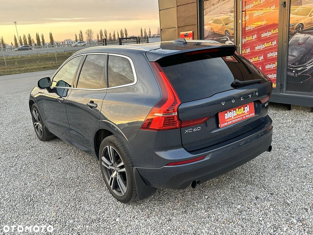 Volvo XC 60 B5 B AWD Geartronic Momentum Pro - 4