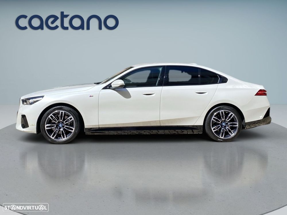 BMW i5 eDrive40 Pack Desportivo M - 21