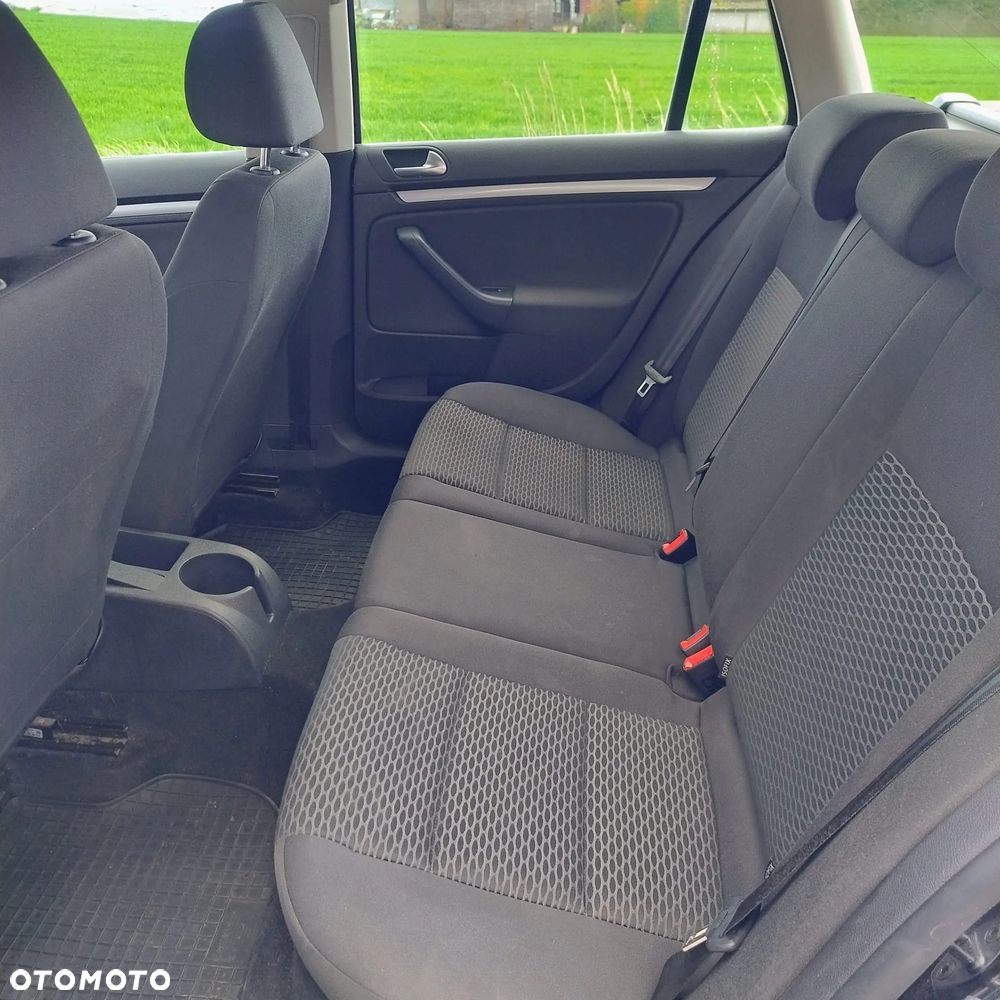 Volkswagen Golf 1.6 TDI Trendline - 12