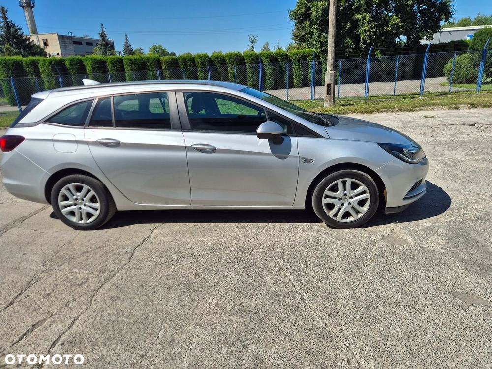 Opel Astra - 4