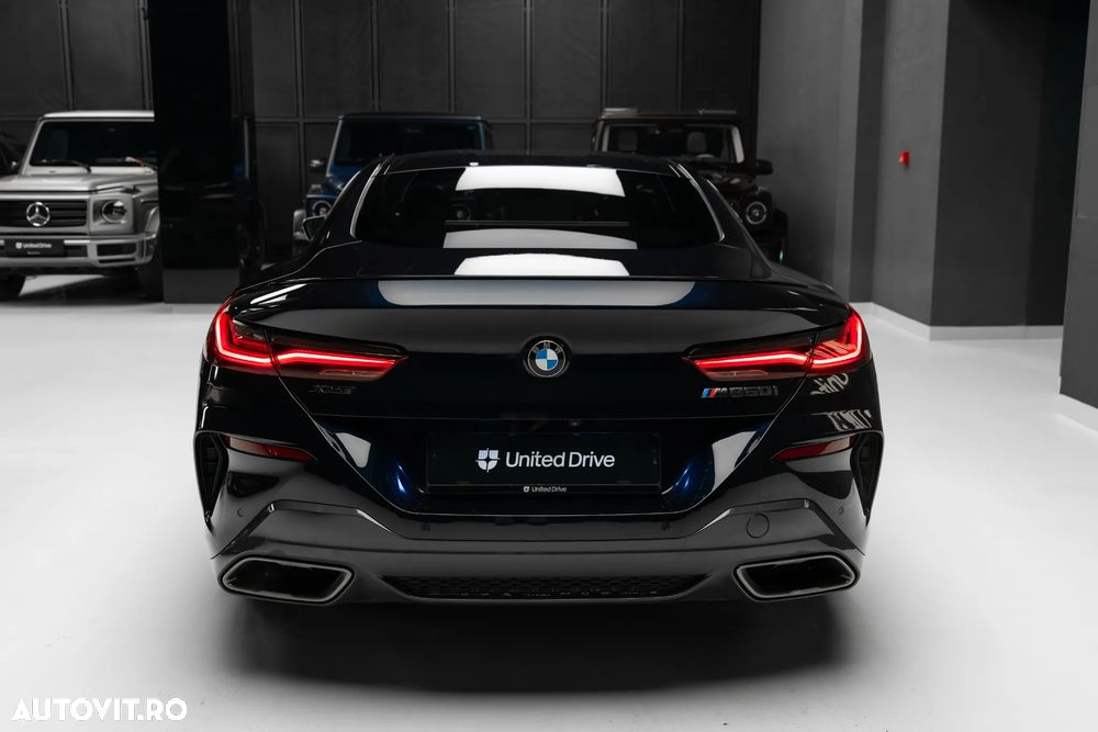 BMW M8 M850i xDrive - 39