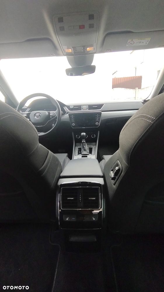 Skoda Superb 2.0 TSI Style DSG - 9