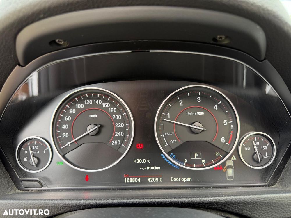 BMW Seria 3 318d Aut. Edition Luxury Line Purity - 12