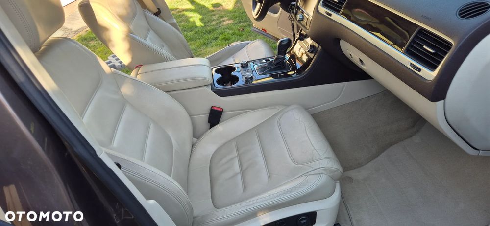 Volkswagen Touareg 3.0 V6 TDI BMT - 19
