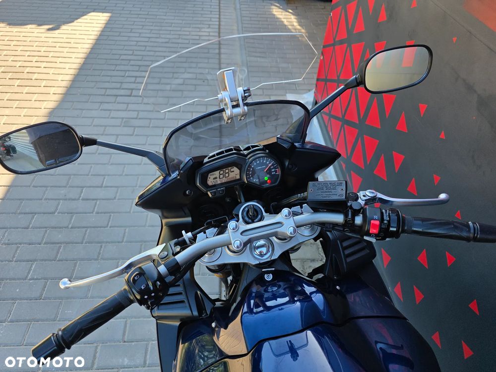 Yamaha FZ - 17