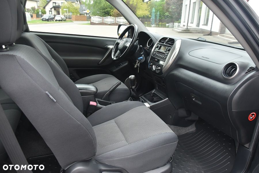 Toyota RAV4 4x2 Edition - 16