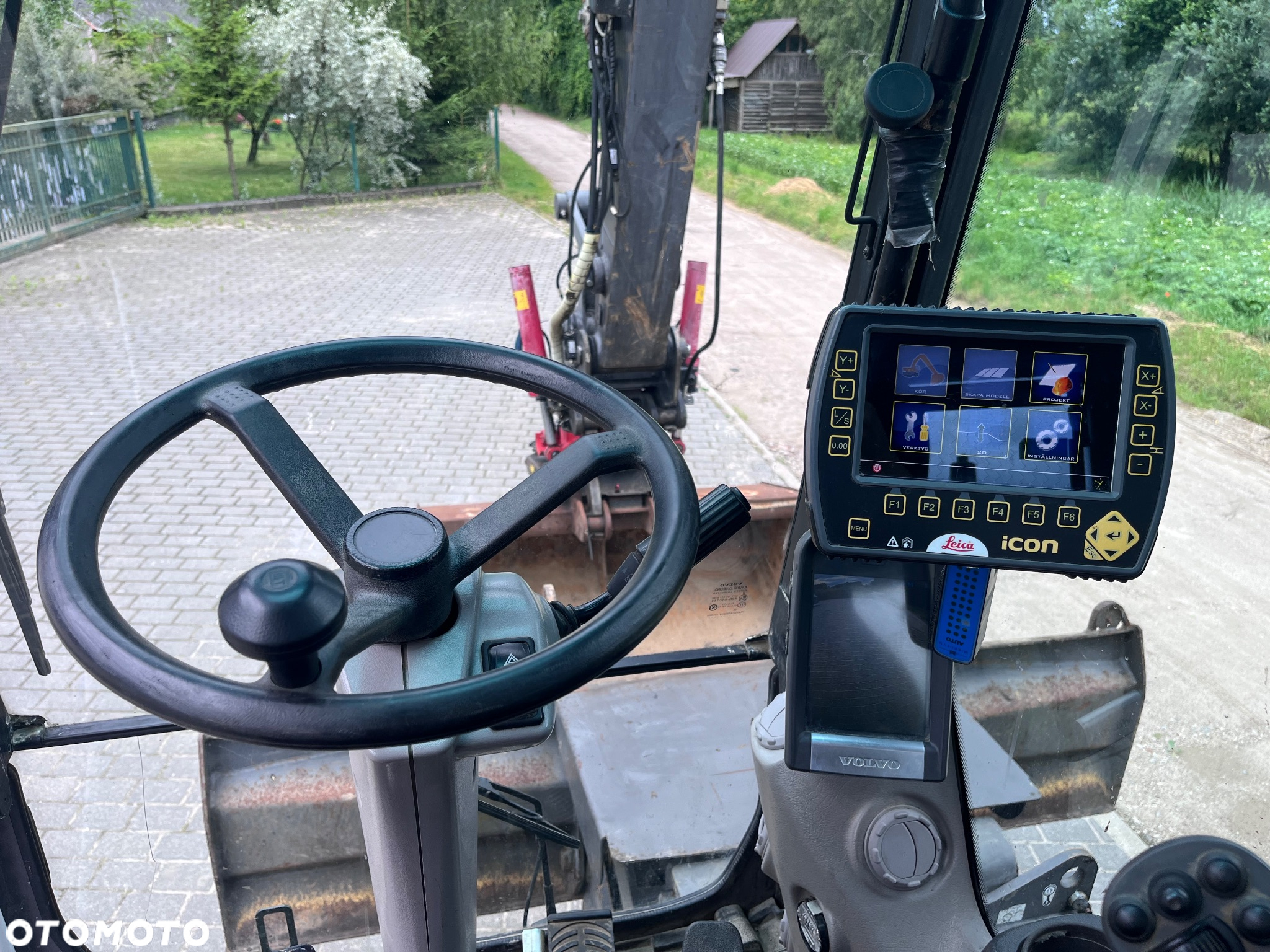 Volvo EW180C - 24