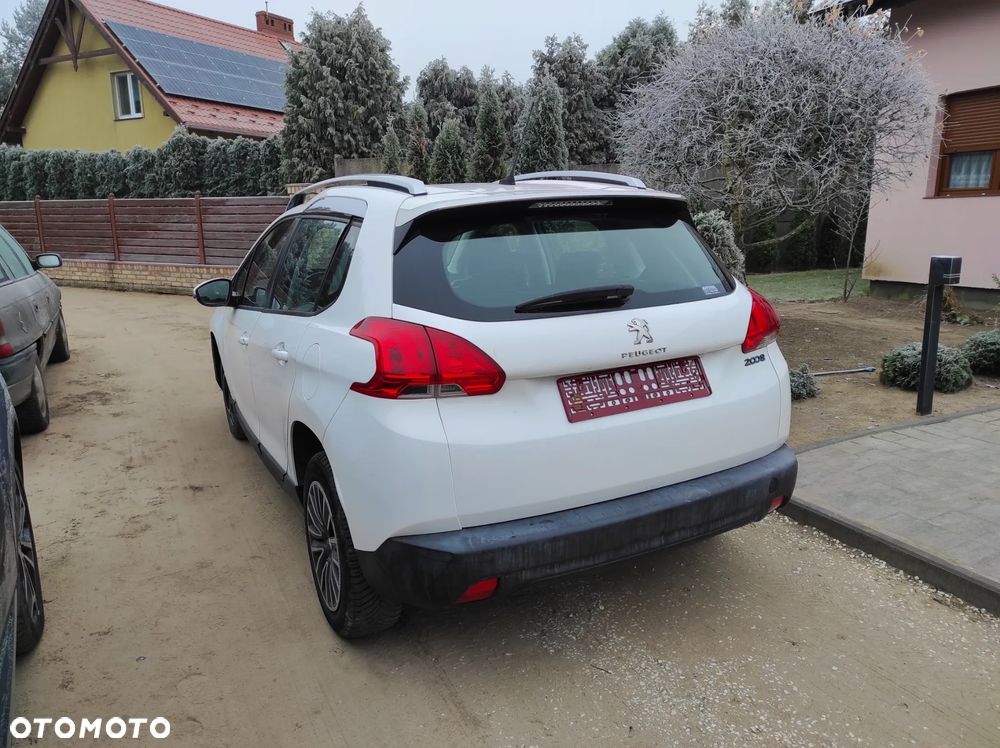 Peugeot 2008 1.2 Pure Tech Allure S&S - 5