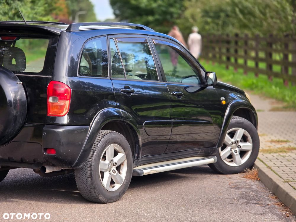 Toyota RAV4 D-4D 4x4 - 39