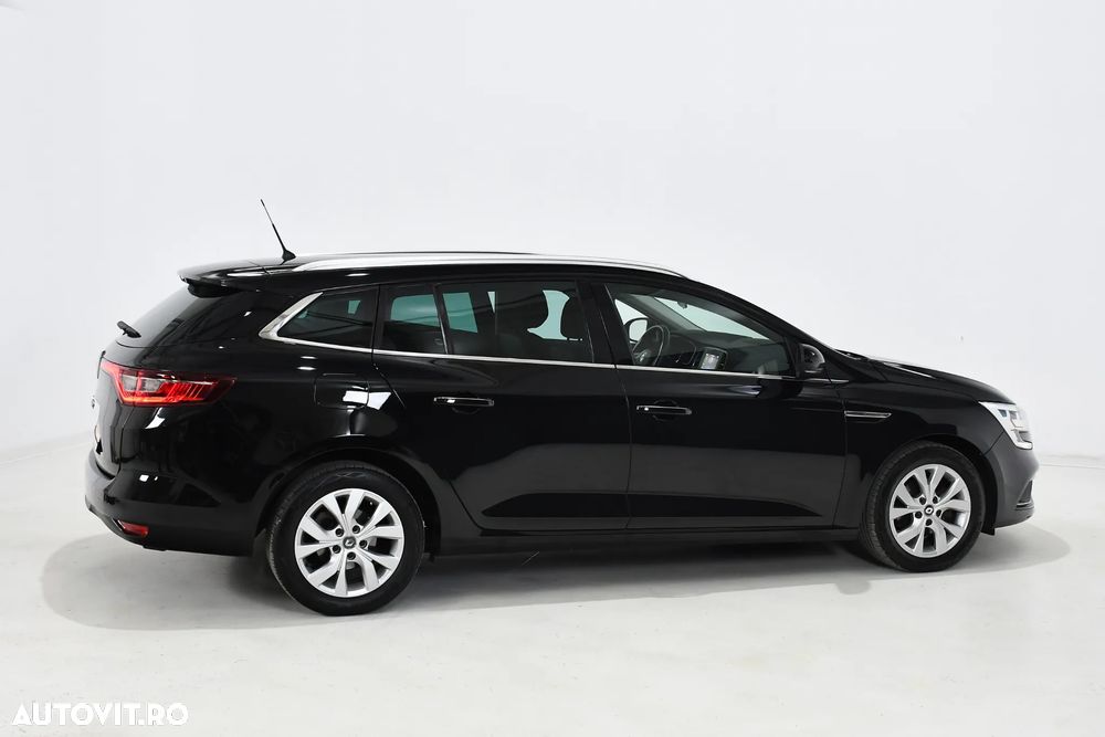 Renault Megane 2019 photo 3