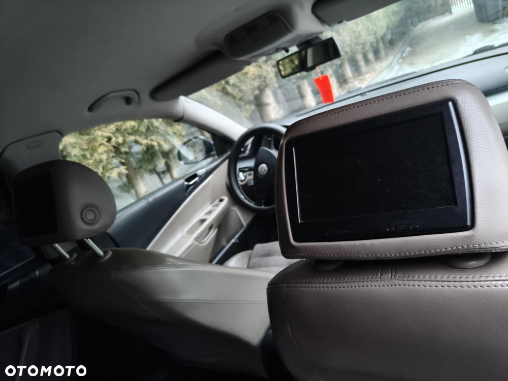 Volkswagen Passat 2.0 FSI Individual - 6