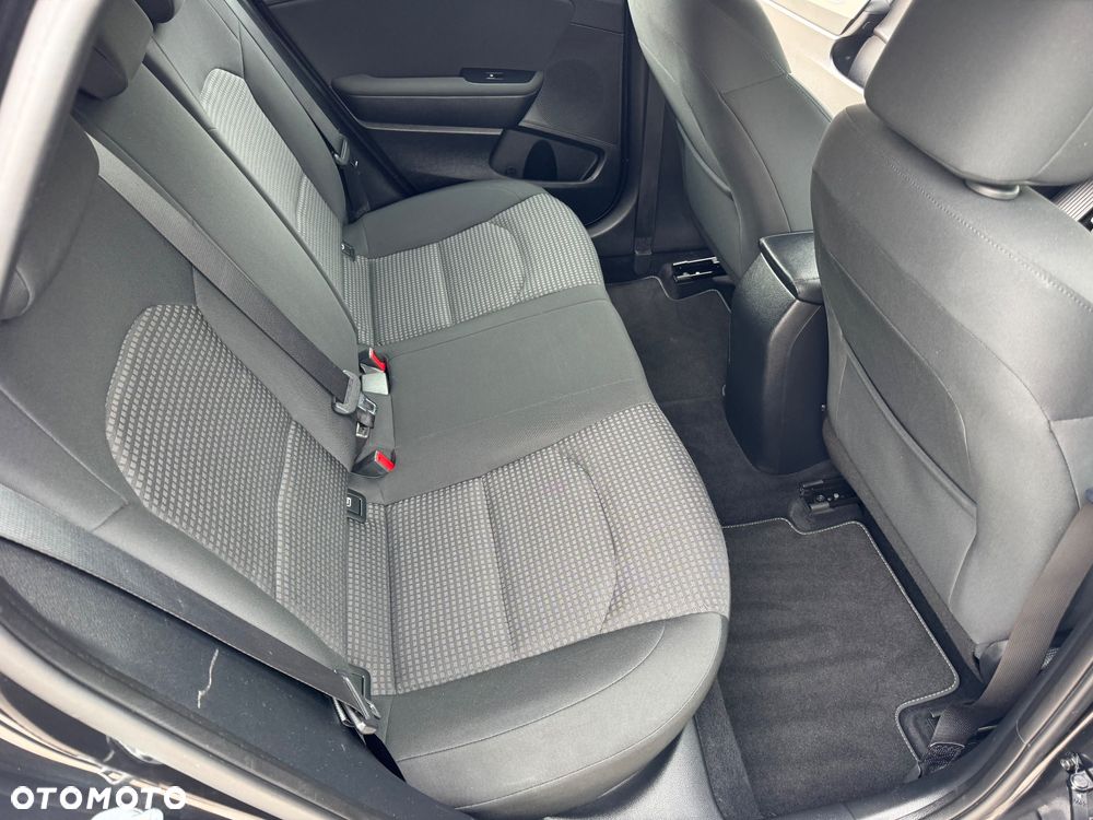 Kia Ceed 1.4 CVVT Dream-Team Edition - 24