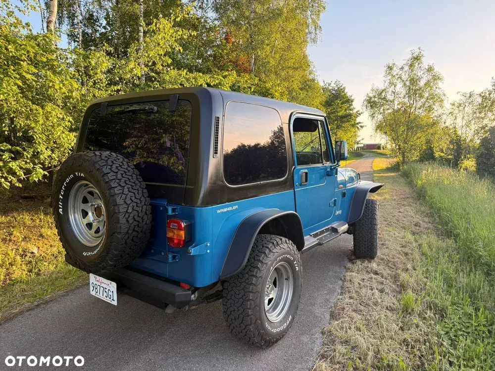 Jeep Wrangler - 41