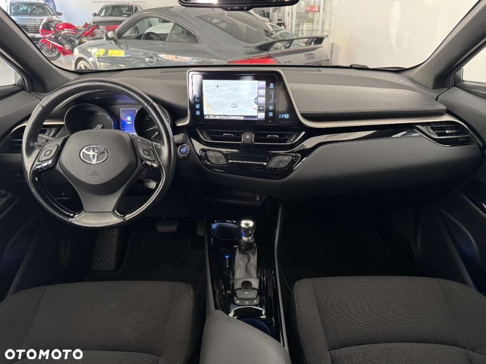 Toyota C-HR - 6