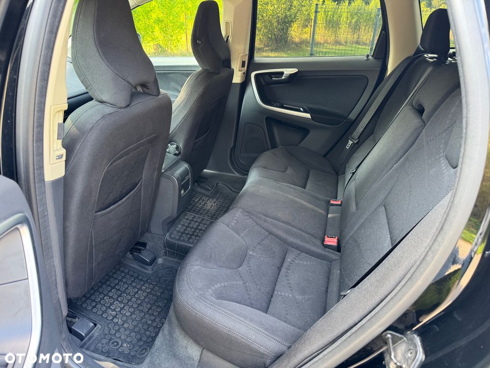 Volvo XC 60 D4 Kinetic - 9