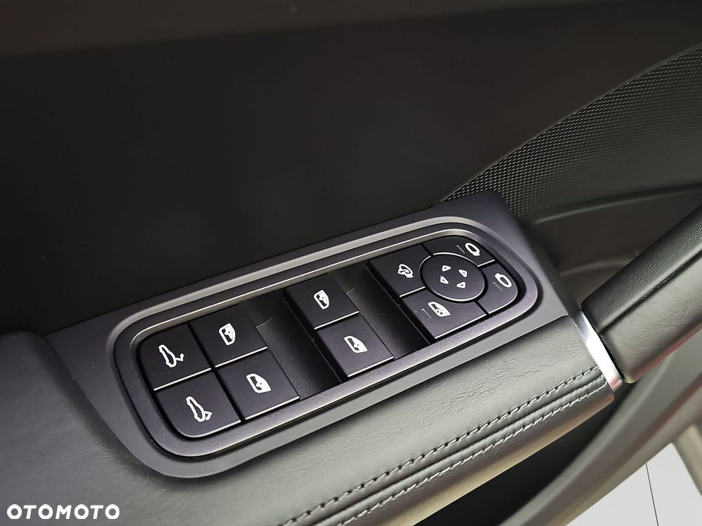 Porsche Cayenne S - 11