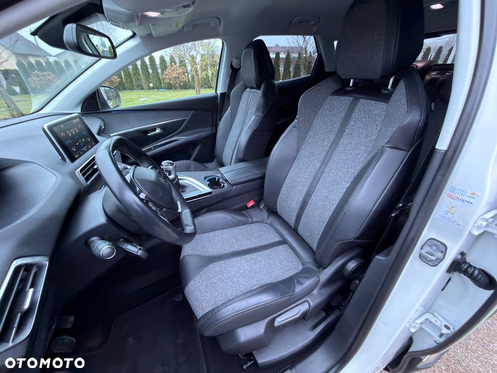 Peugeot 3008 HDi 115 Active - 5