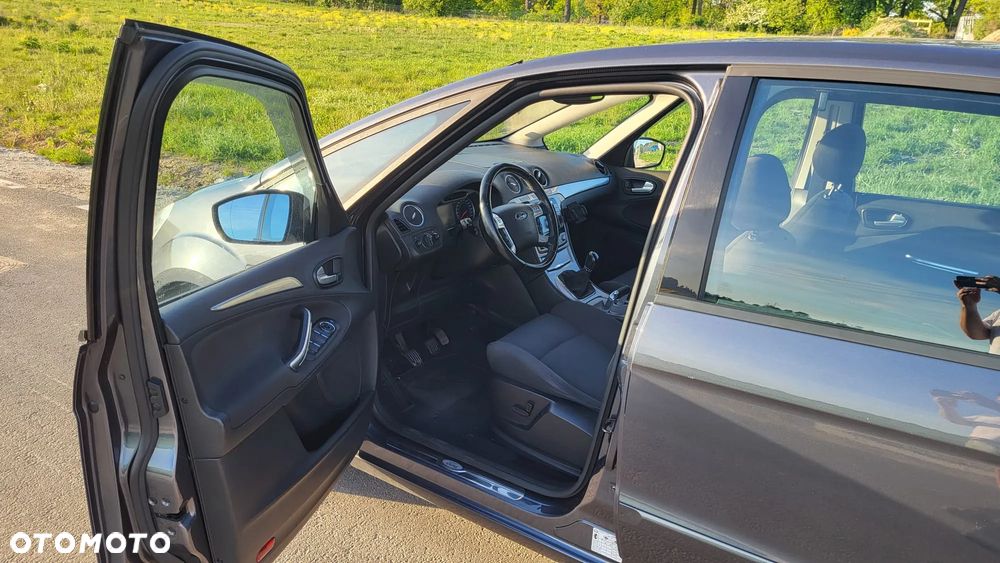 Ford S-Max 2.0 Titanium - 15