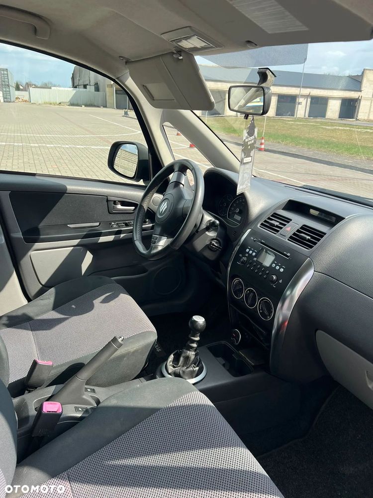Suzuki SX4 1.9 DDiS DPF 4x2 Comfort - 4