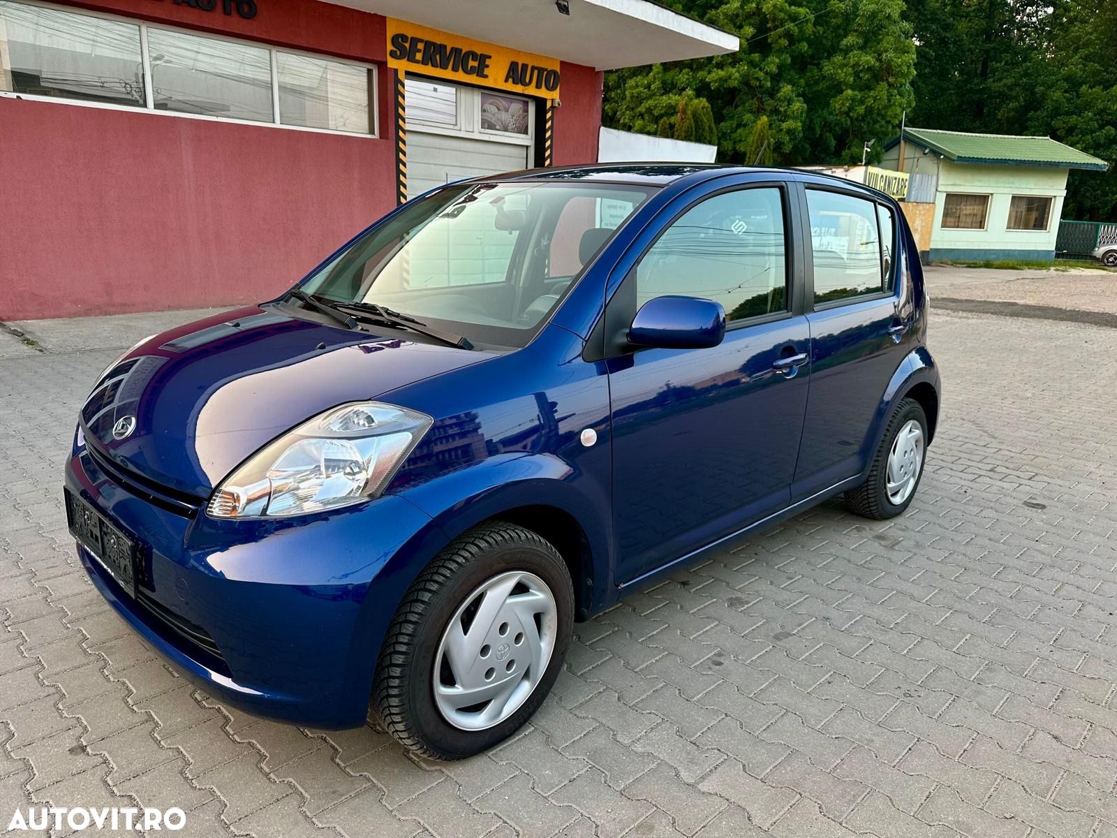 Daihatsu Sirion 1.0 CooLine - 1