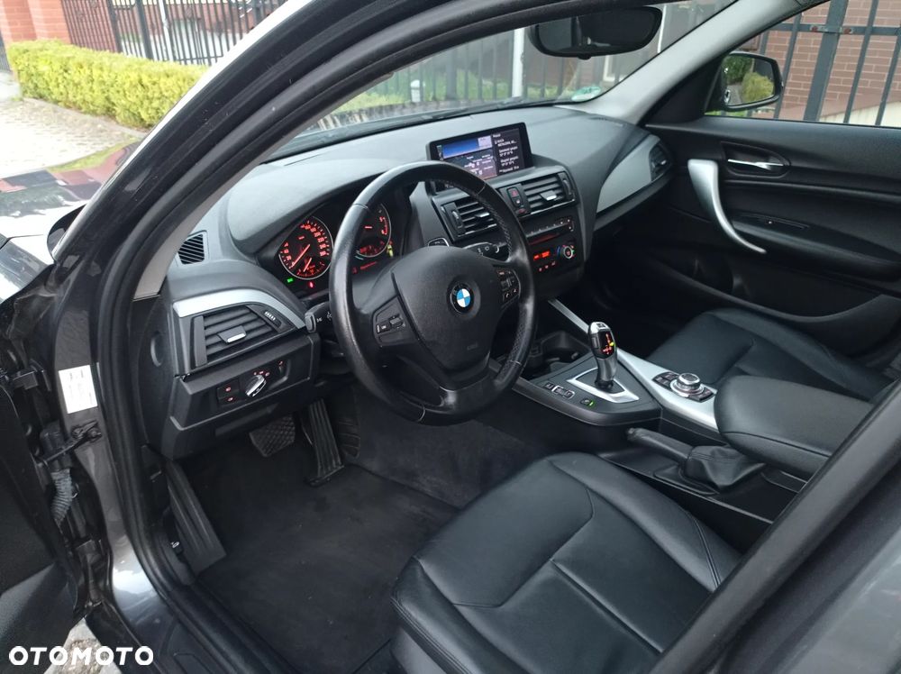 BMW Seria 1 118d Sport Line - 4