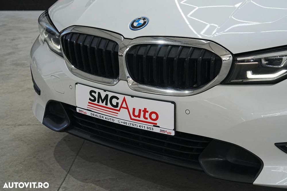 BMW Seria 3 320e Aut. Luxury Line - 29