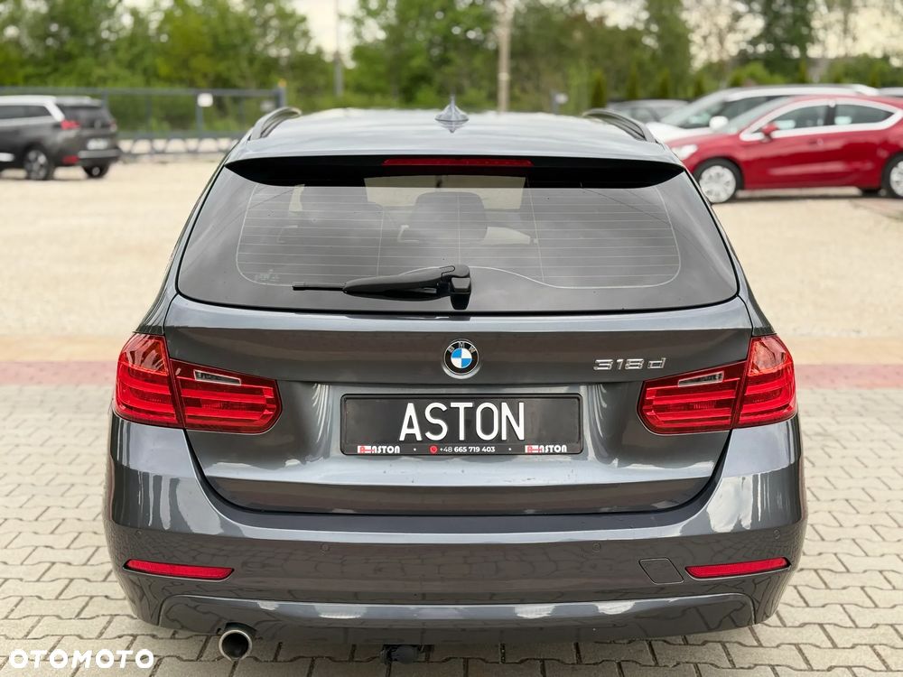 BMW Seria 3 318d - 9
