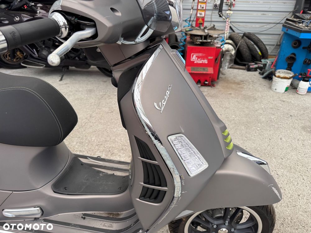 Vespa GTS - 19