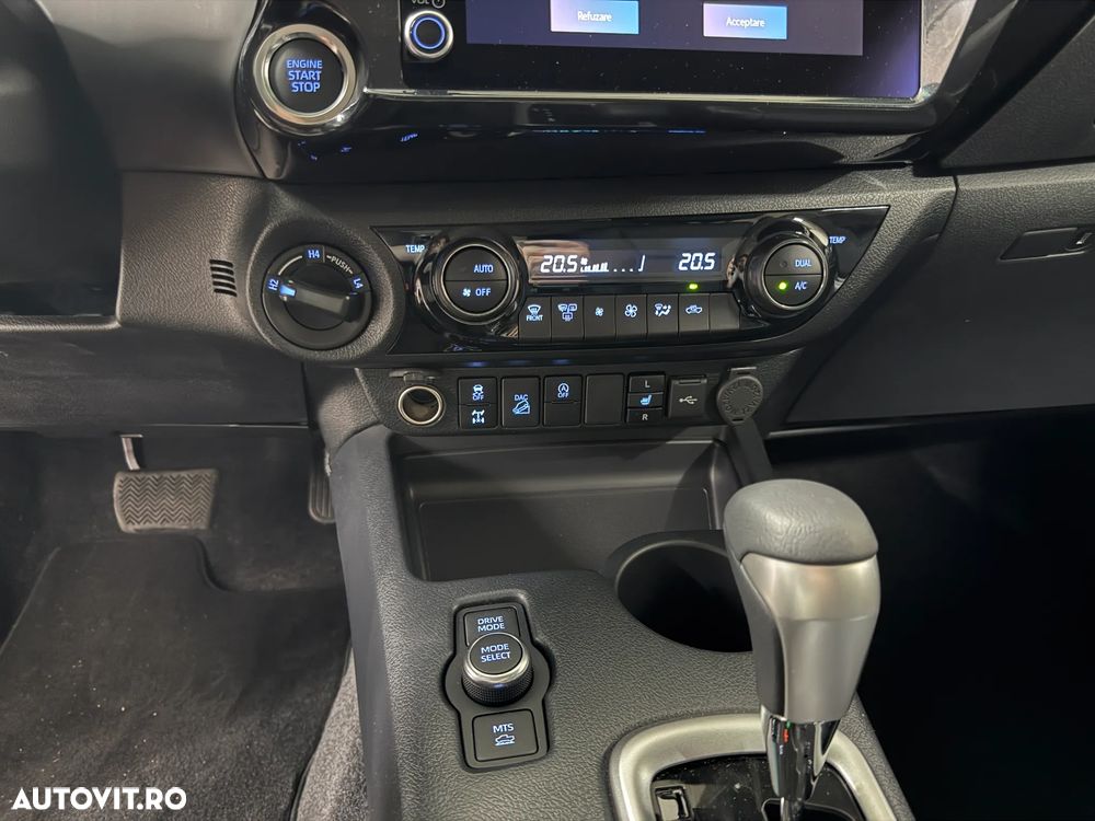 Toyota Hilux 2.8D 204CP 4x4 Double Cab AT Executive - 18