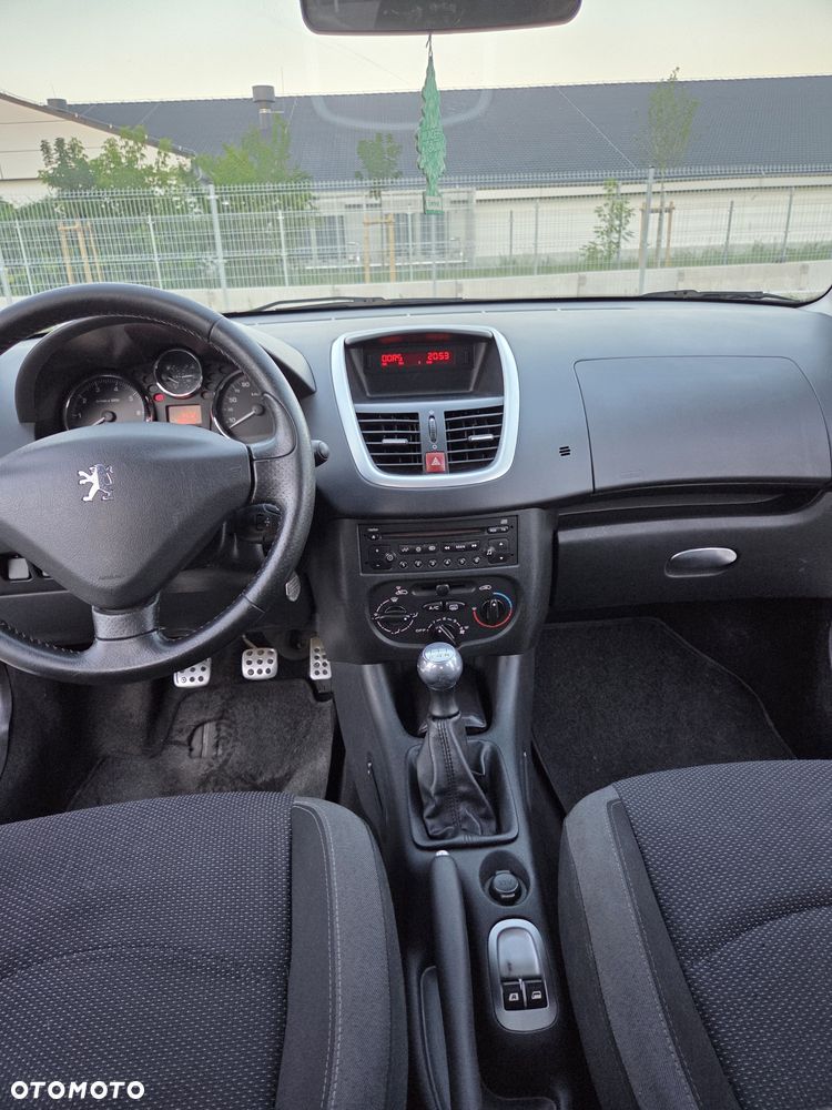 Peugeot 206 plus - 6