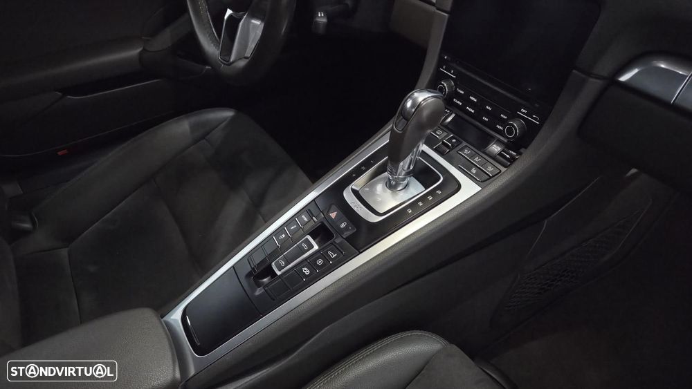 Porsche 718 Boxster 2.0 T PDK - 19