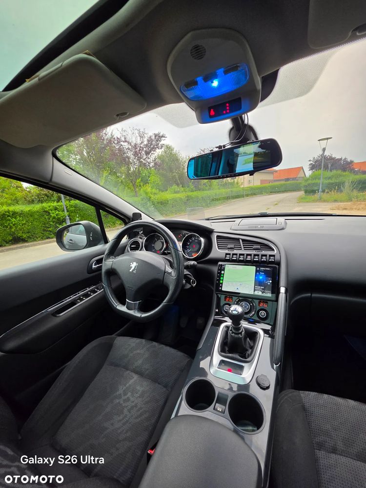 Peugeot 3008 1.6 HDi Premium - 16
