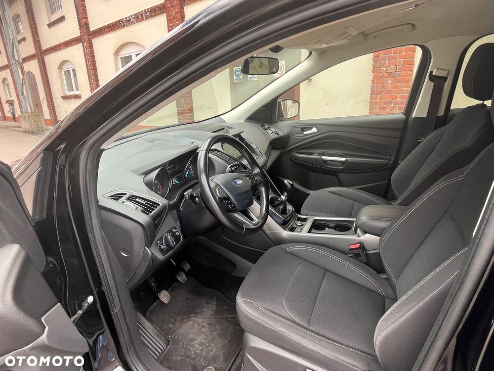 Ford Kuga 1.5 EcoBoost 2x4 Titanium - 20