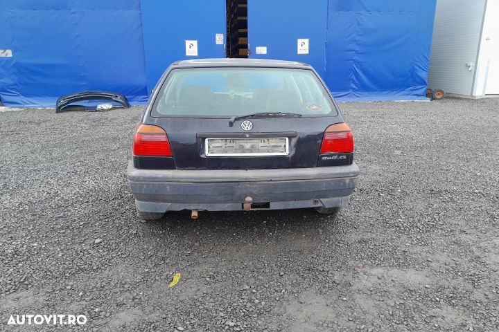 Dezmembrez Volkswagen VW Golf 3 [1991 - 1998] Hatchback 5-usi 1.4 5MT - 3