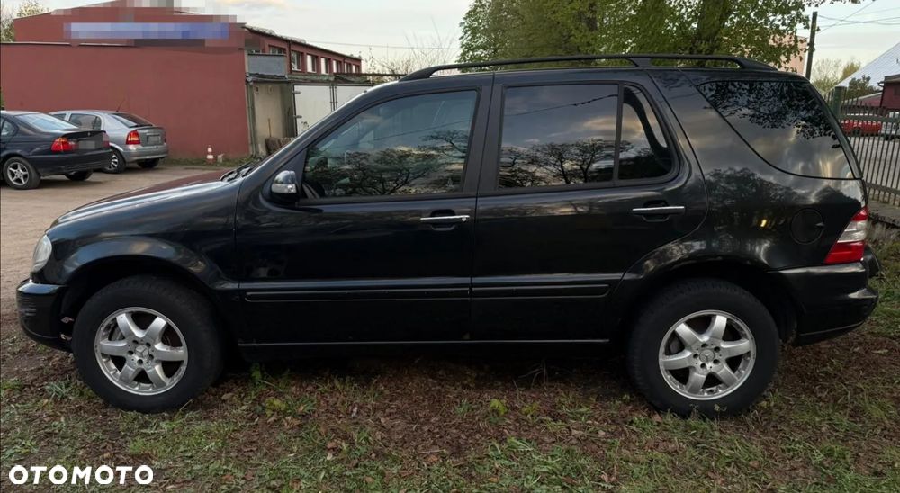 Mercedes-Benz ML 400 CDI - 16
