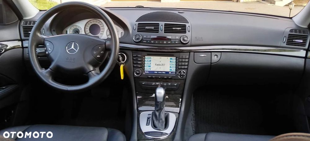 Mercedes-Benz Klasa E 320 CDI T Avantgarde - 10