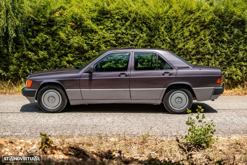 Mercedes-Benz W201 (1982-1993) 190 D 2.0 - 9
