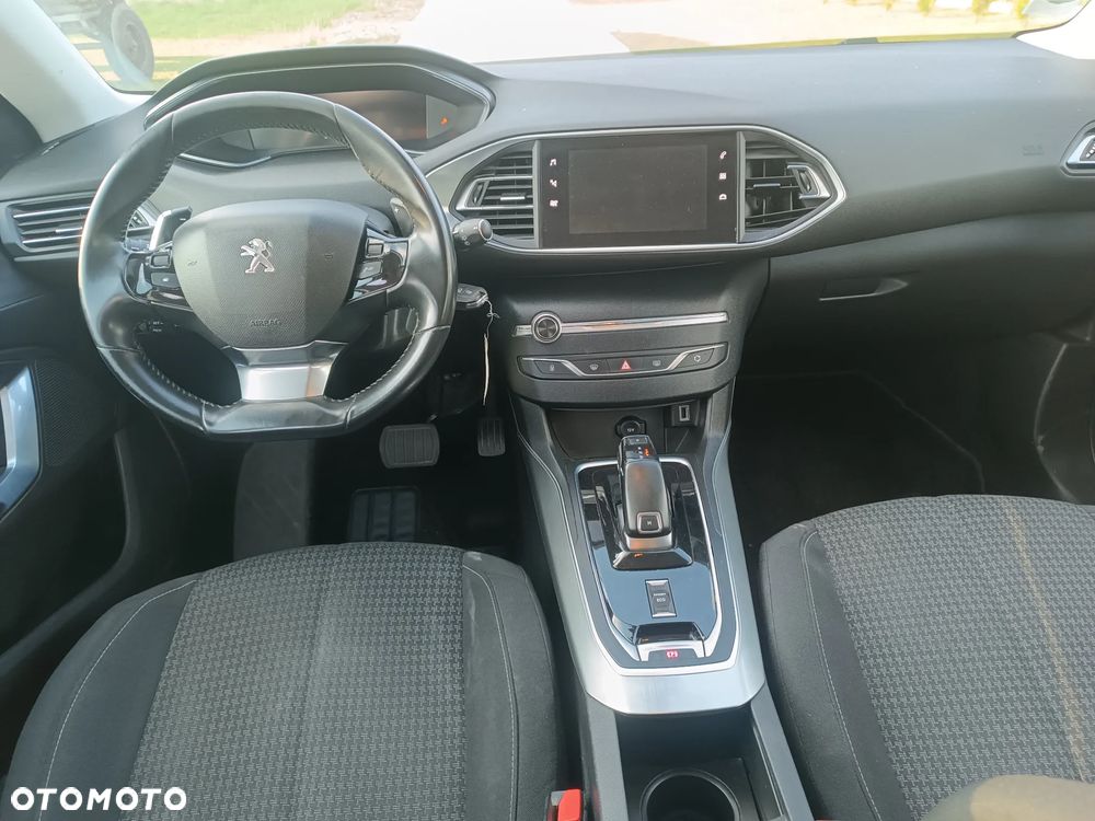 Peugeot 308 - 9