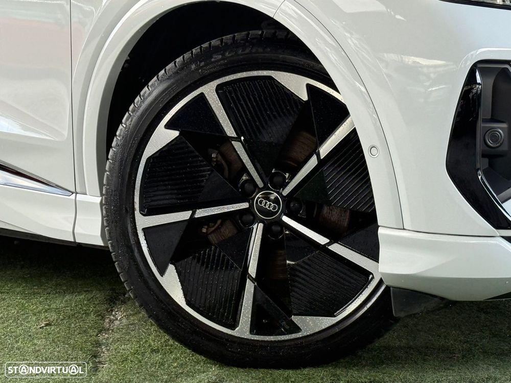 Audi Q4 e-tron - 19