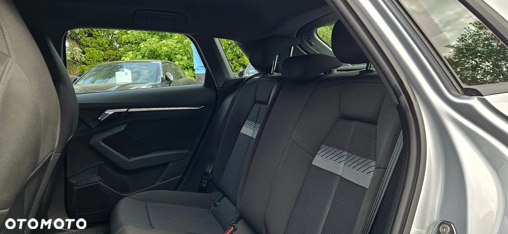 Audi A3 Sportback 35 TFSI S tronic - 19