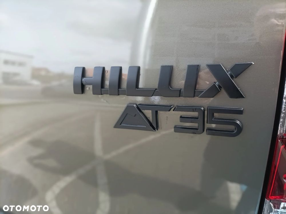 Toyota Hilux 2.8 D-4D mHEV Double Cab Invincible 4x4 - 10