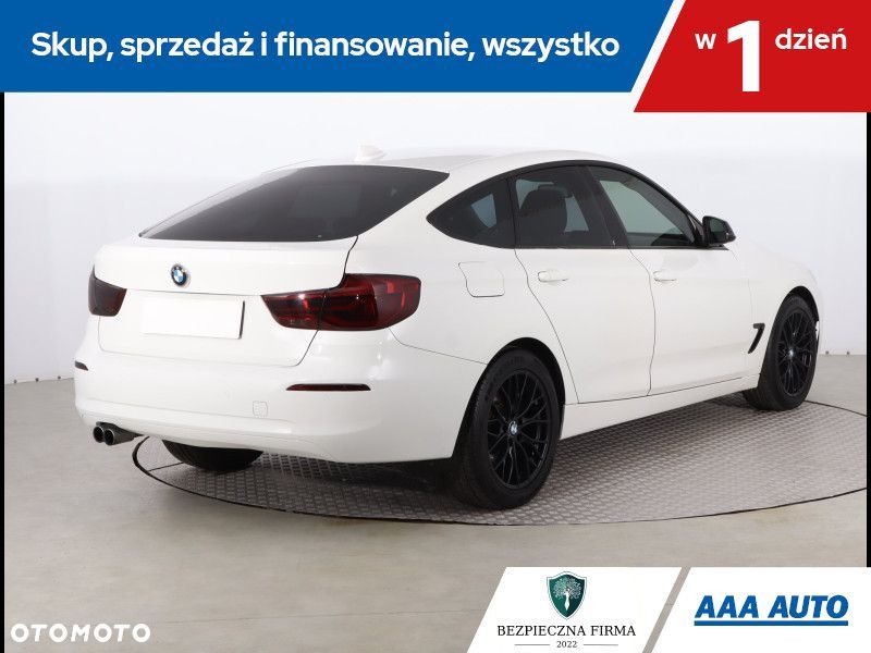 BMW 3GT - 6