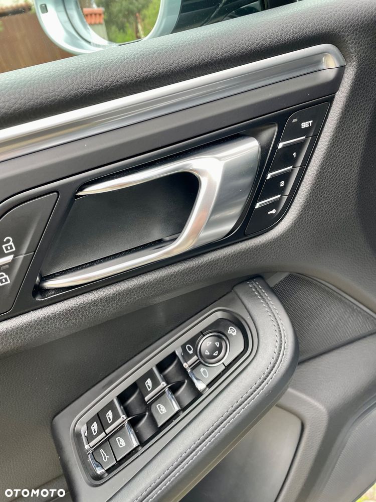 Porsche Macan Standard - 20