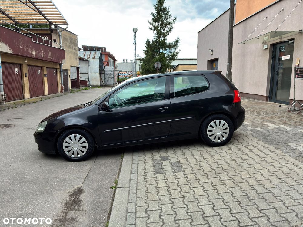 Volkswagen Golf 1.6 FSI Q-Line - 2