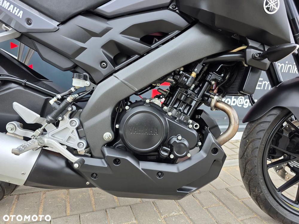 Yamaha MT - 22