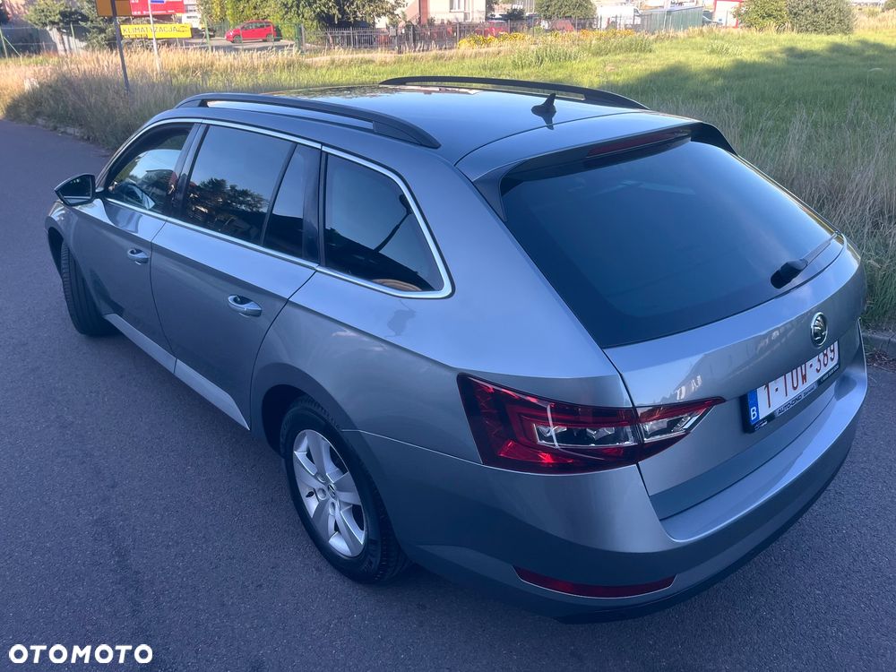 Skoda Superb 2.0 TDI DSG Style - 12