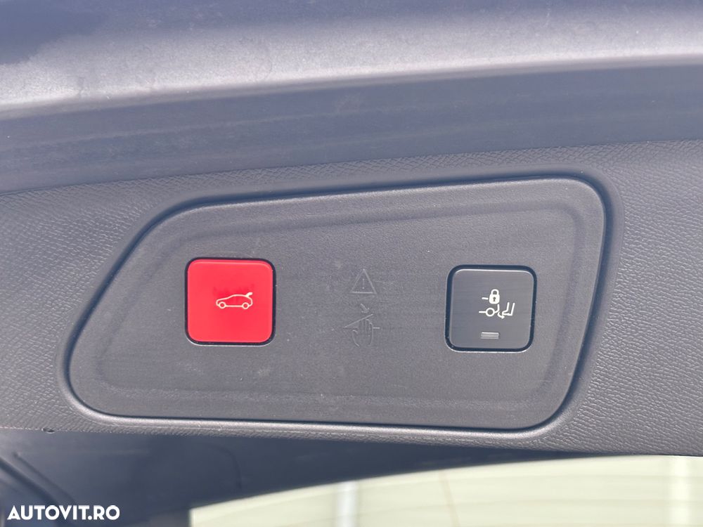 Peugeot 3008 225 e-EAT8 Allure Pack - 13